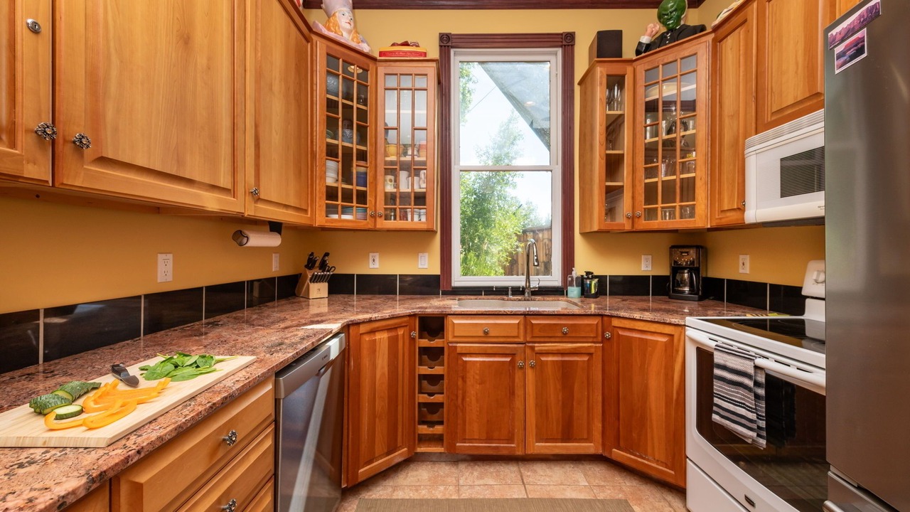 Photo of Kitchen in Central City