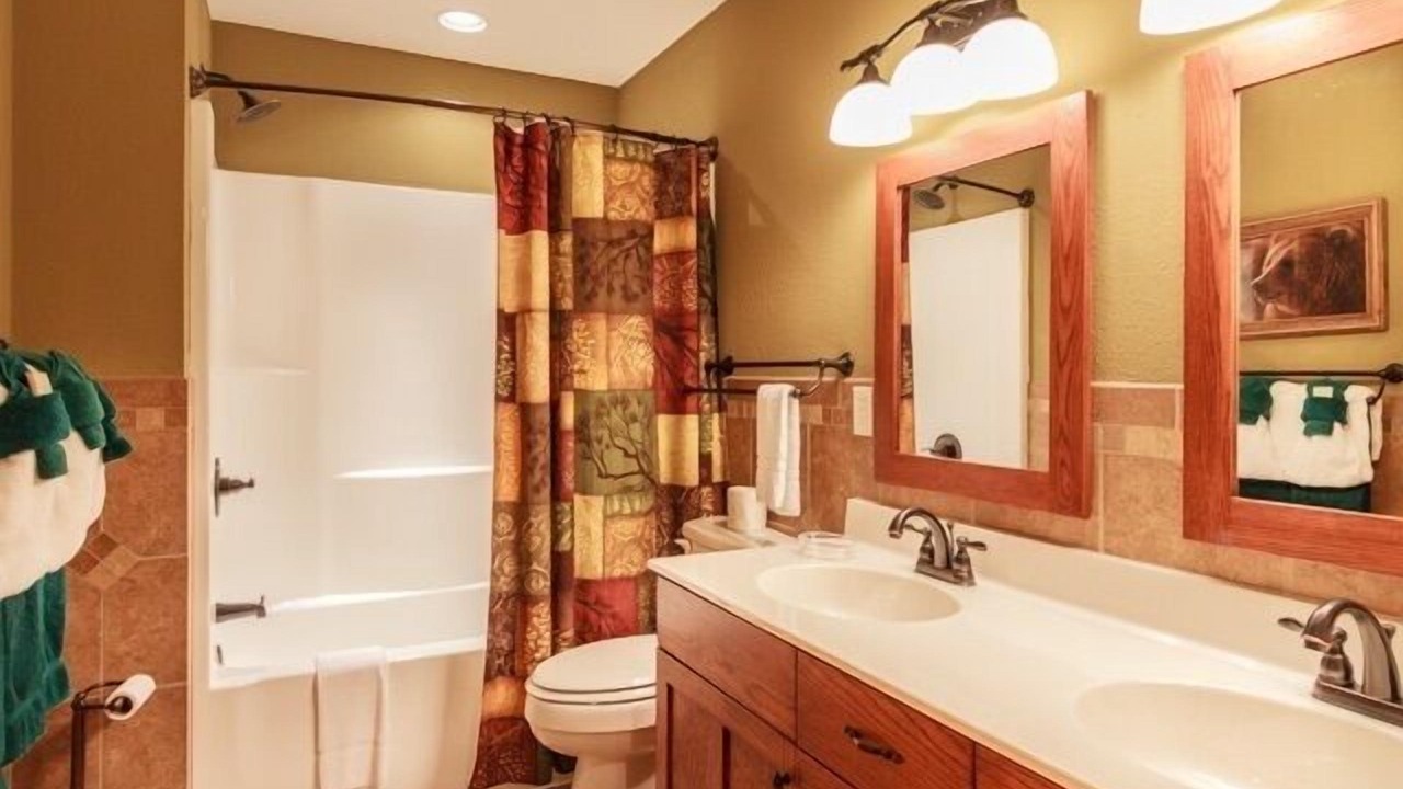 Photo of Bathroom in Cosby