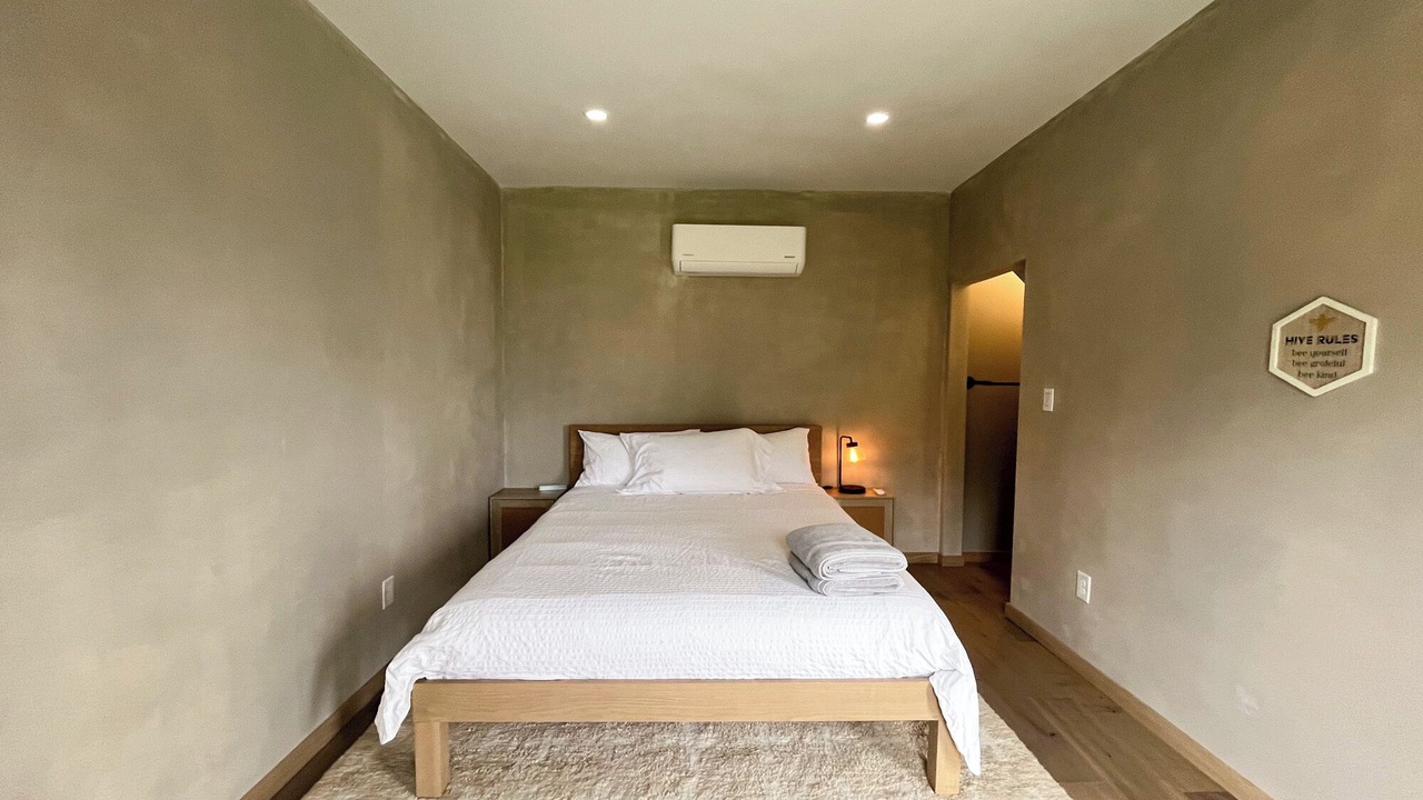 Photo of Bedroom in Morganza