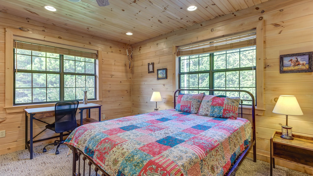 Photo of Bedroom in McCaysville