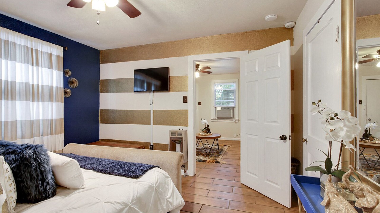 Photo of Bedroom in Esplanade Ridge