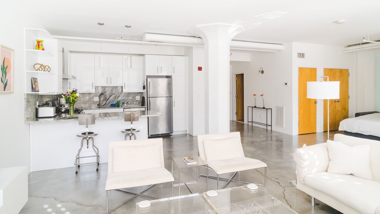 Photo of Livingroom in Boston Financial District