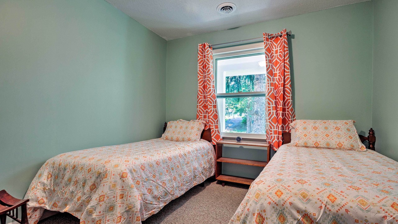 Photo of Bedroom in Elizabethton