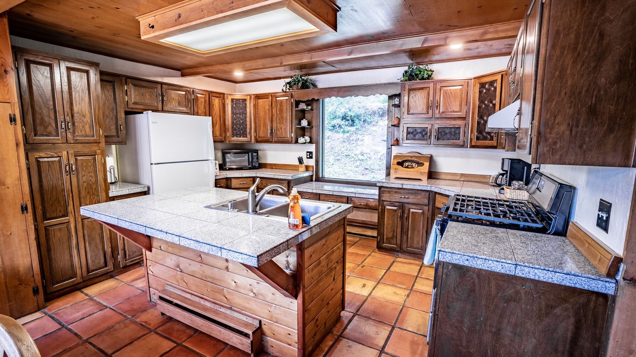 Photo of Kitchen in Evergreen