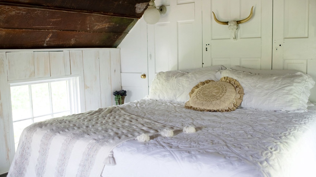 Photo of Bedroom in Flintstone
