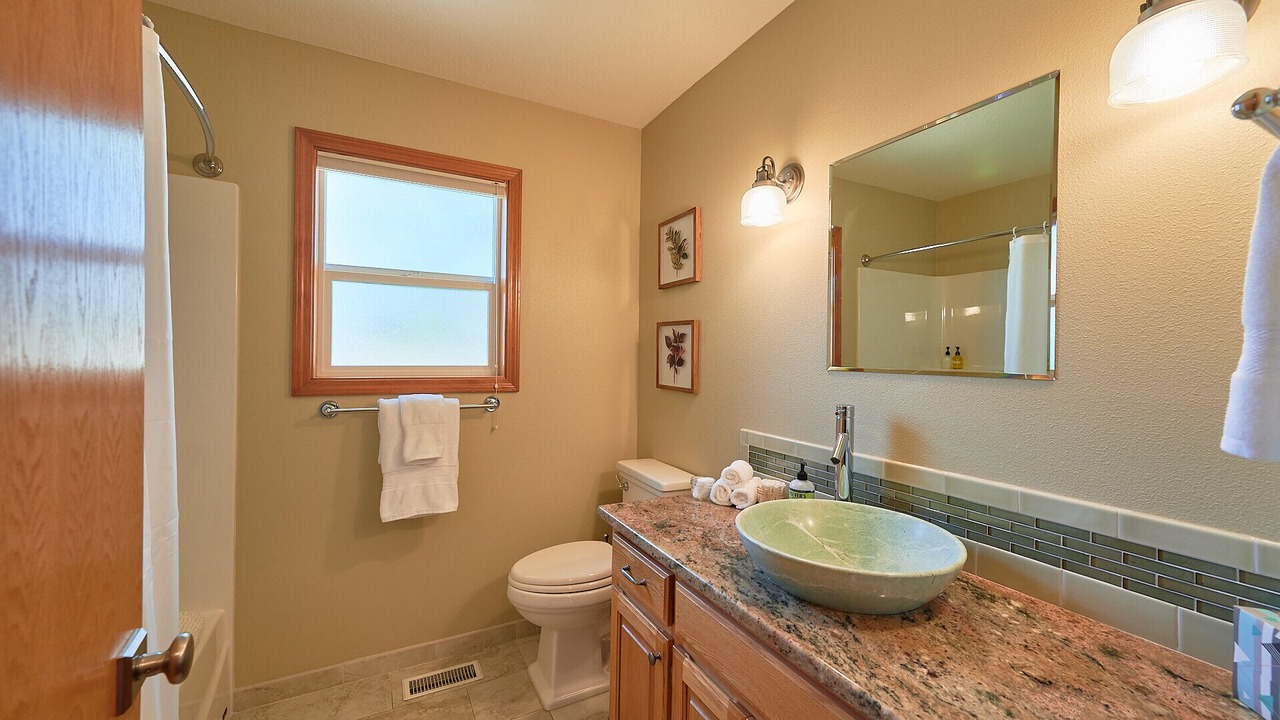 Photo of Bathroom in Yamhill