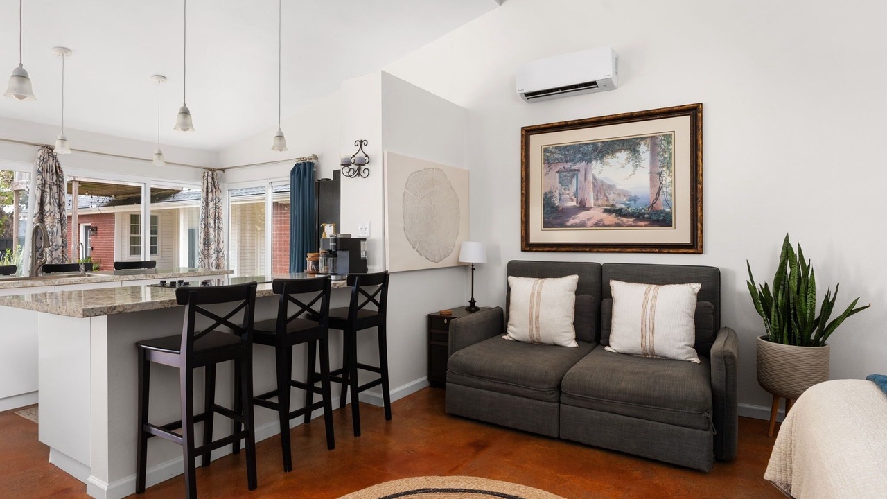 Photo of Livingroom in Brushy Creek