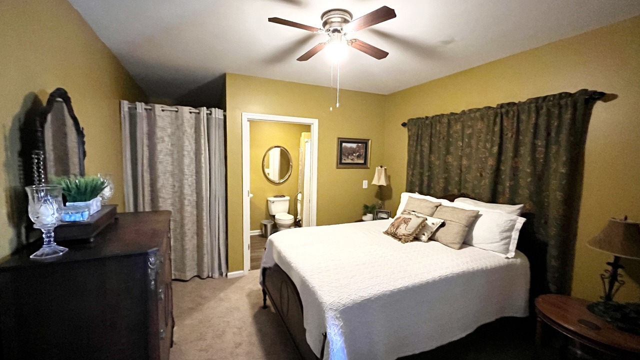 Photo of Bedroom in Lynchburg