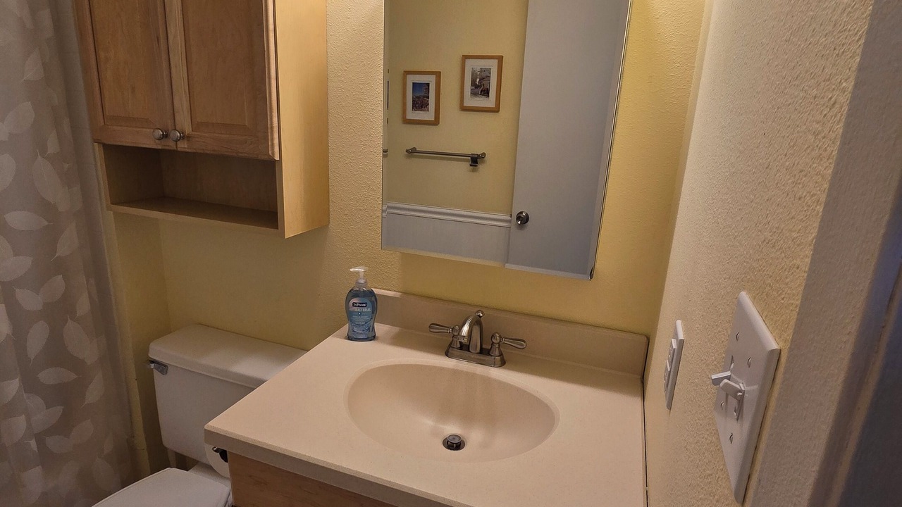 Photo of Bathroom in Summit Cove