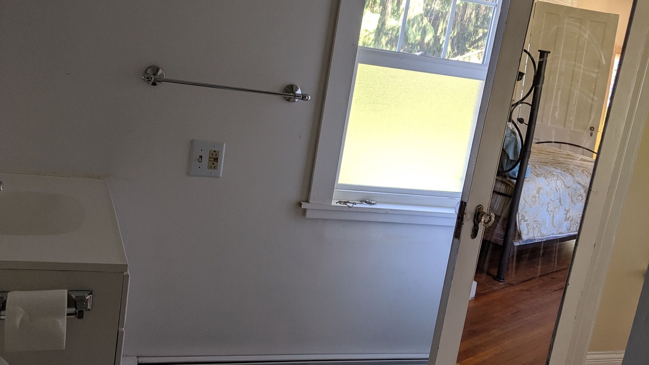 Photo of Bathroom in Town of Hastings