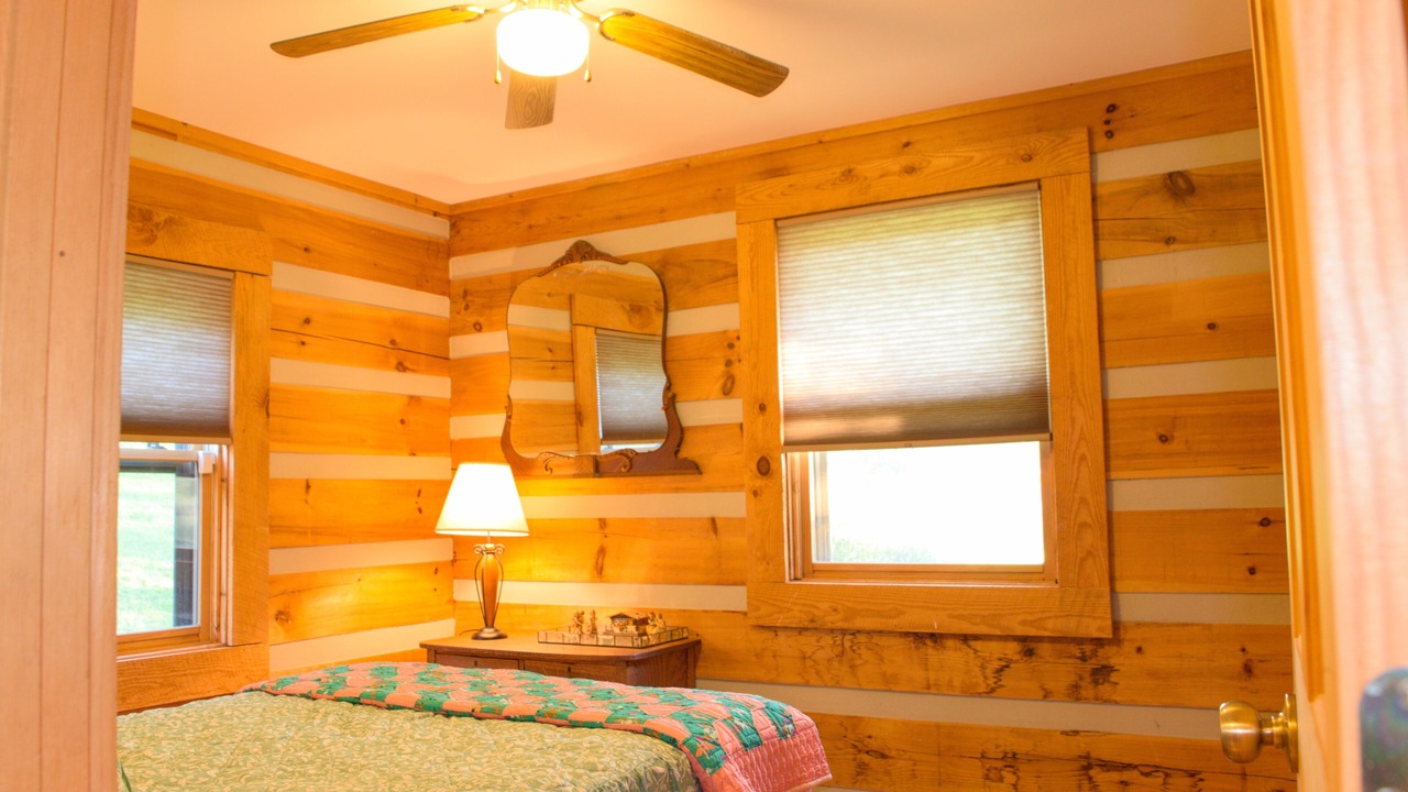 Photo of Bedroom in Knoxville