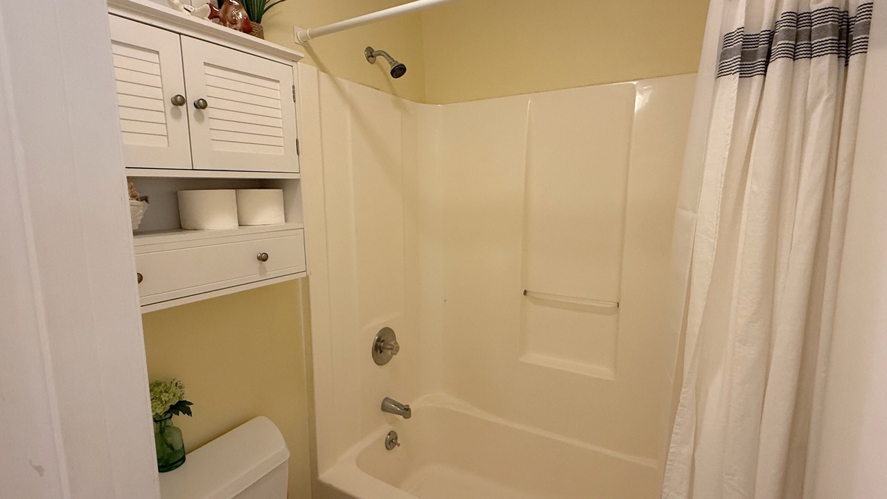 Photo of Bathroom in Saint Simons Island