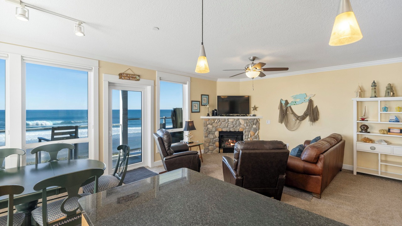 Photo of Livingroom in Lincoln City