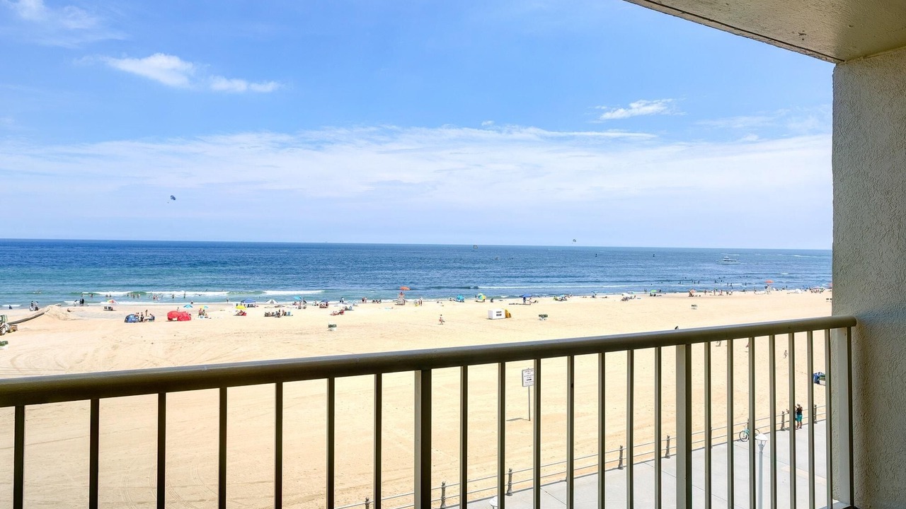 Photo of Patio Balcony in Northeast Virginia Beach