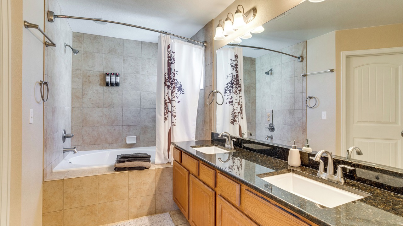 Photo of Bathroom in Green Valley Ranch