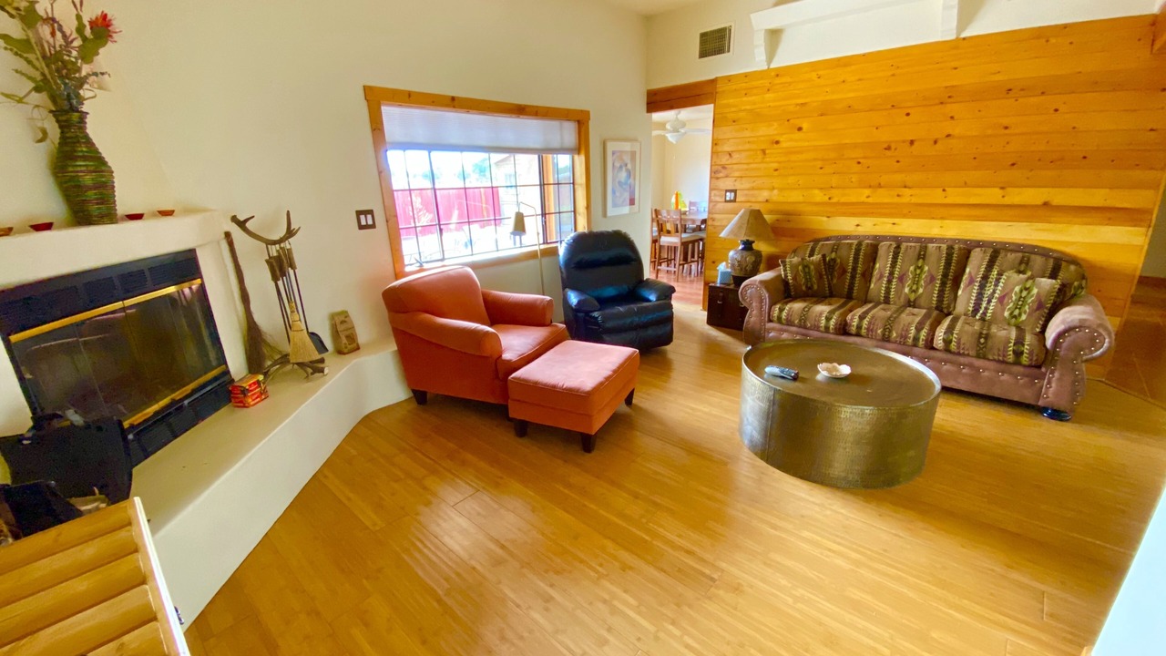 Photo of Livingroom in Los Griegos