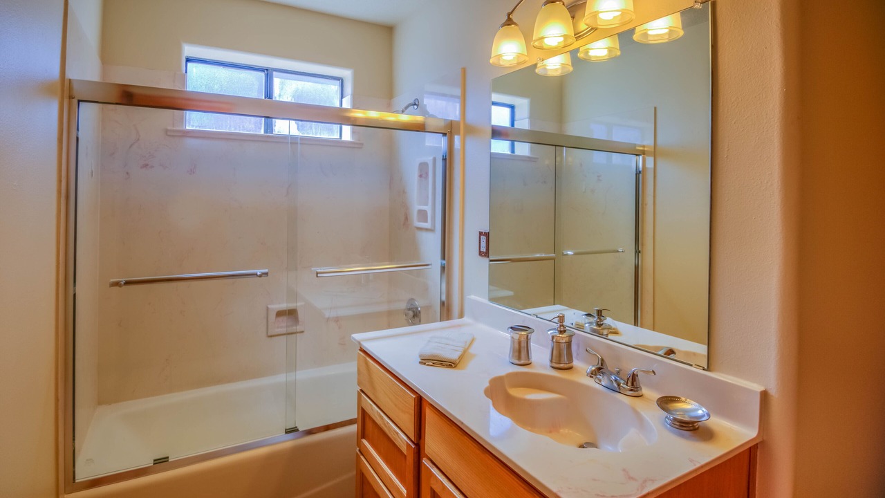Photo of Bathroom in Los Griegos