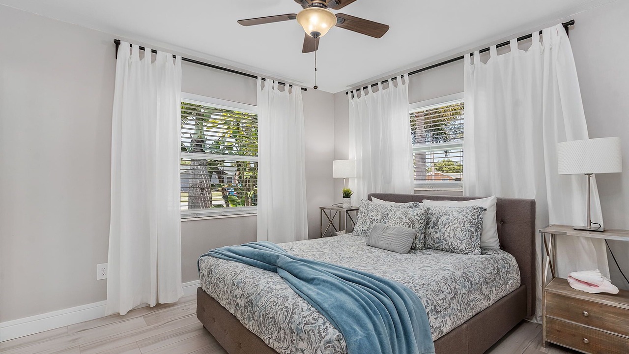 Photo of Bedroom in Central Naples