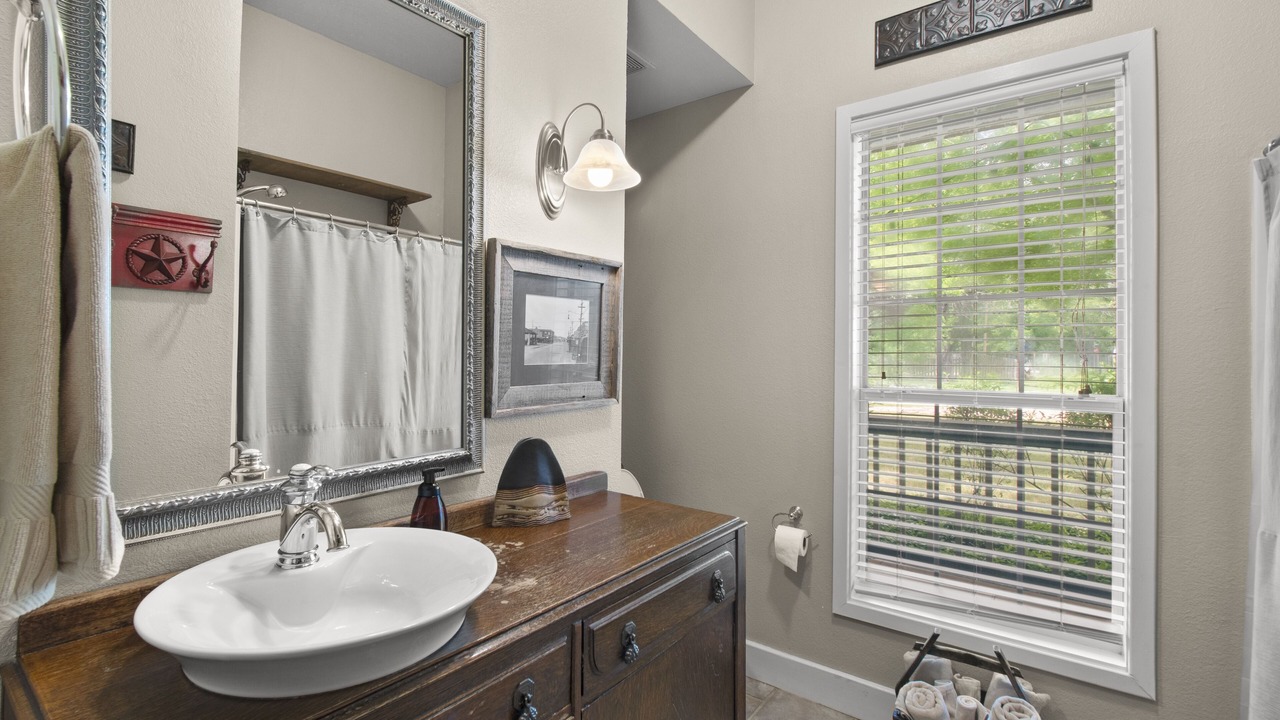 Photo of Bathroom in Enchanted Oaks