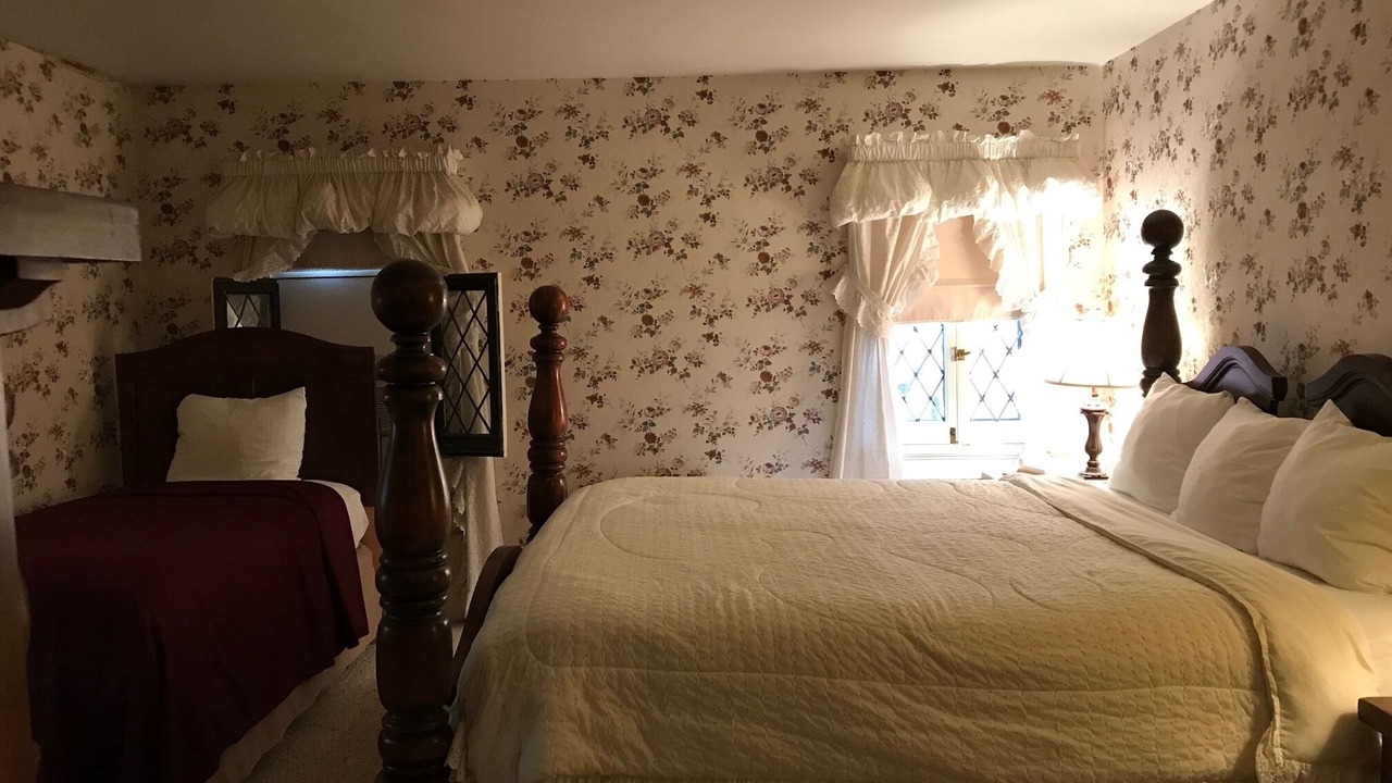 Photo of Bedroom in Hubbard