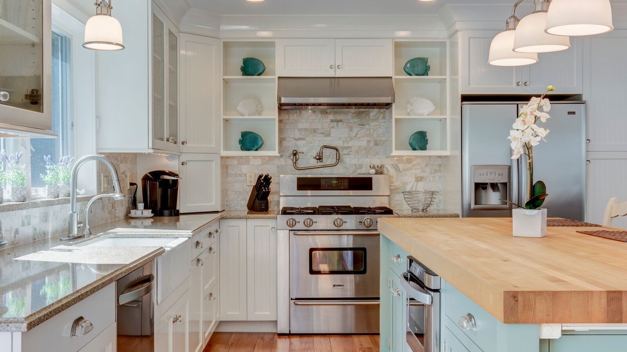 Photo of Kitchen in East Hampton