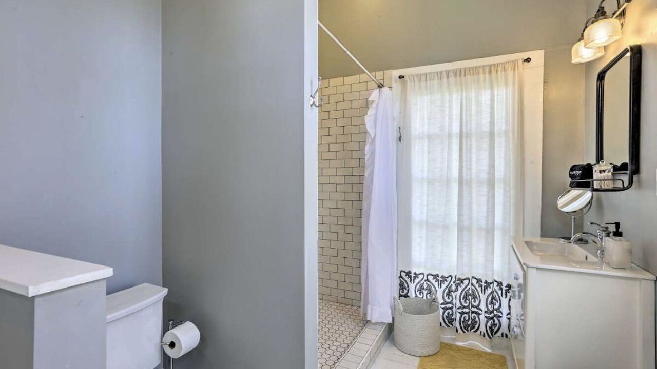 Photo of Bathroom in St. Elmo Improvement League