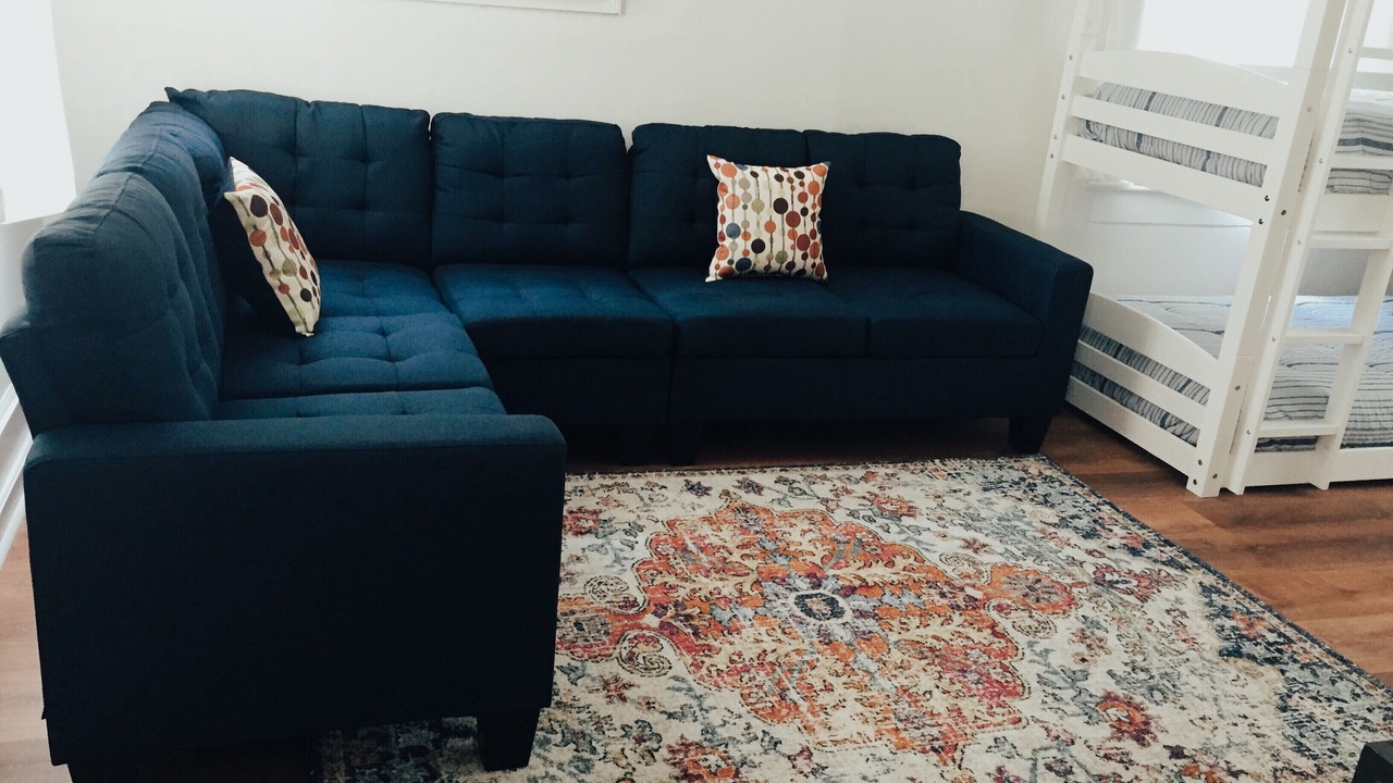 Photo of Livingroom in St. Elmo Improvement League