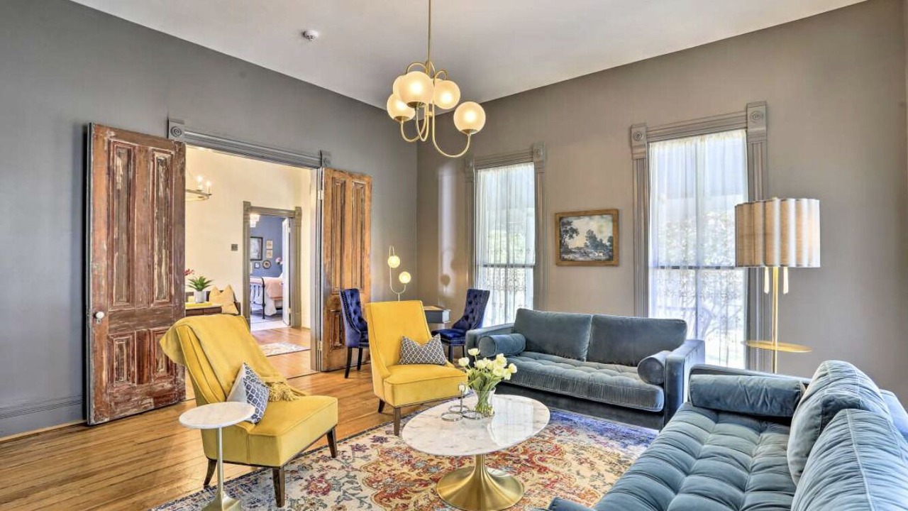 Photo of Livingroom in St. Elmo Improvement League