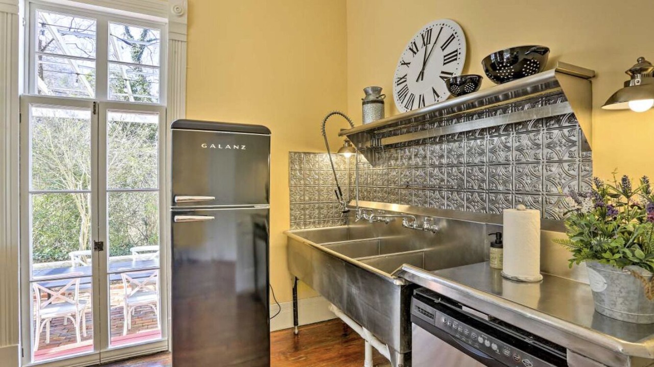 Photo of Kitchen in St. Elmo Improvement League