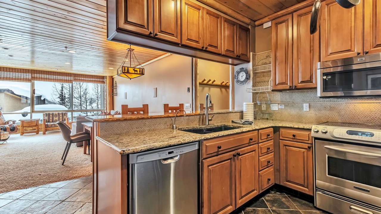 Photo of Kitchen in Salt Lake Mountain Resorts