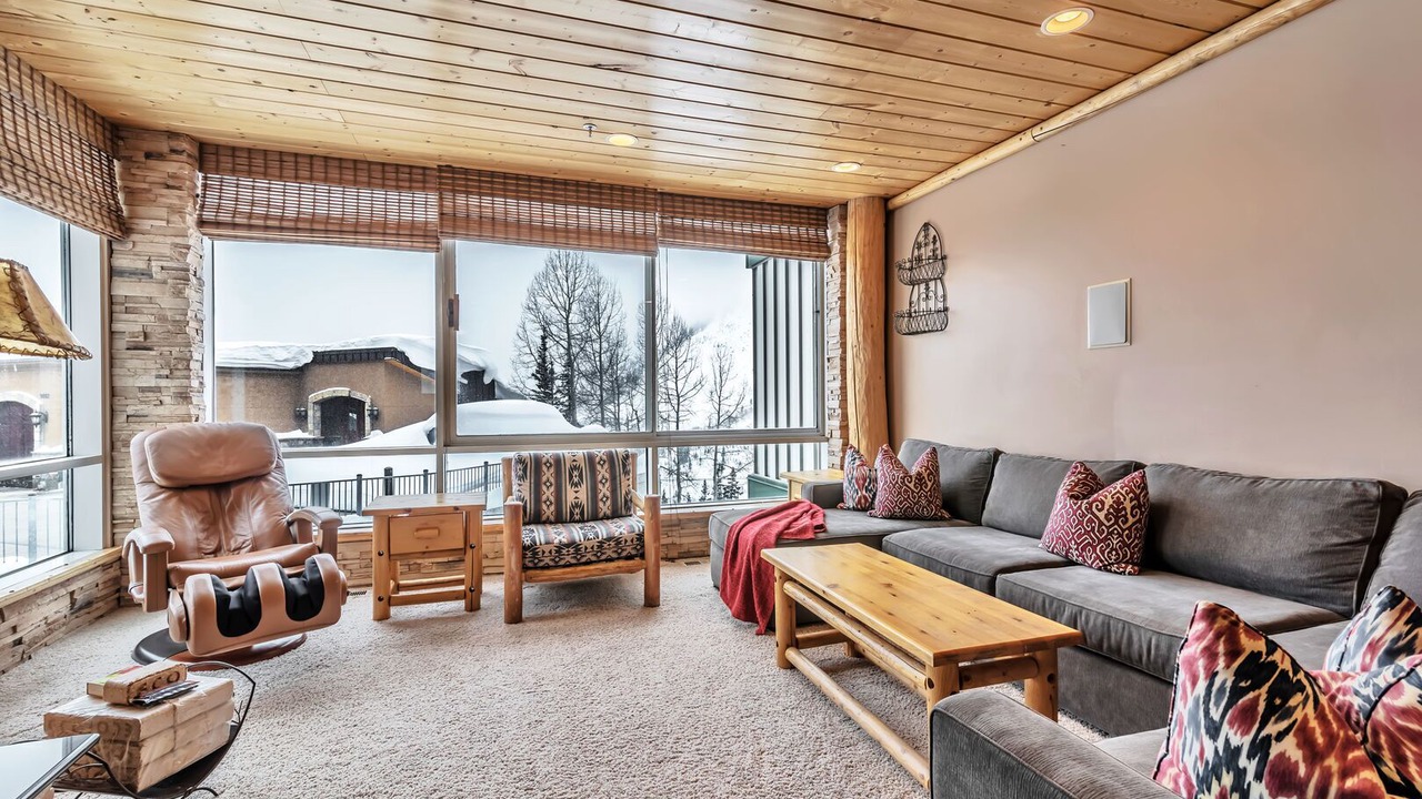 Photo of Livingroom in Salt Lake Mountain Resorts