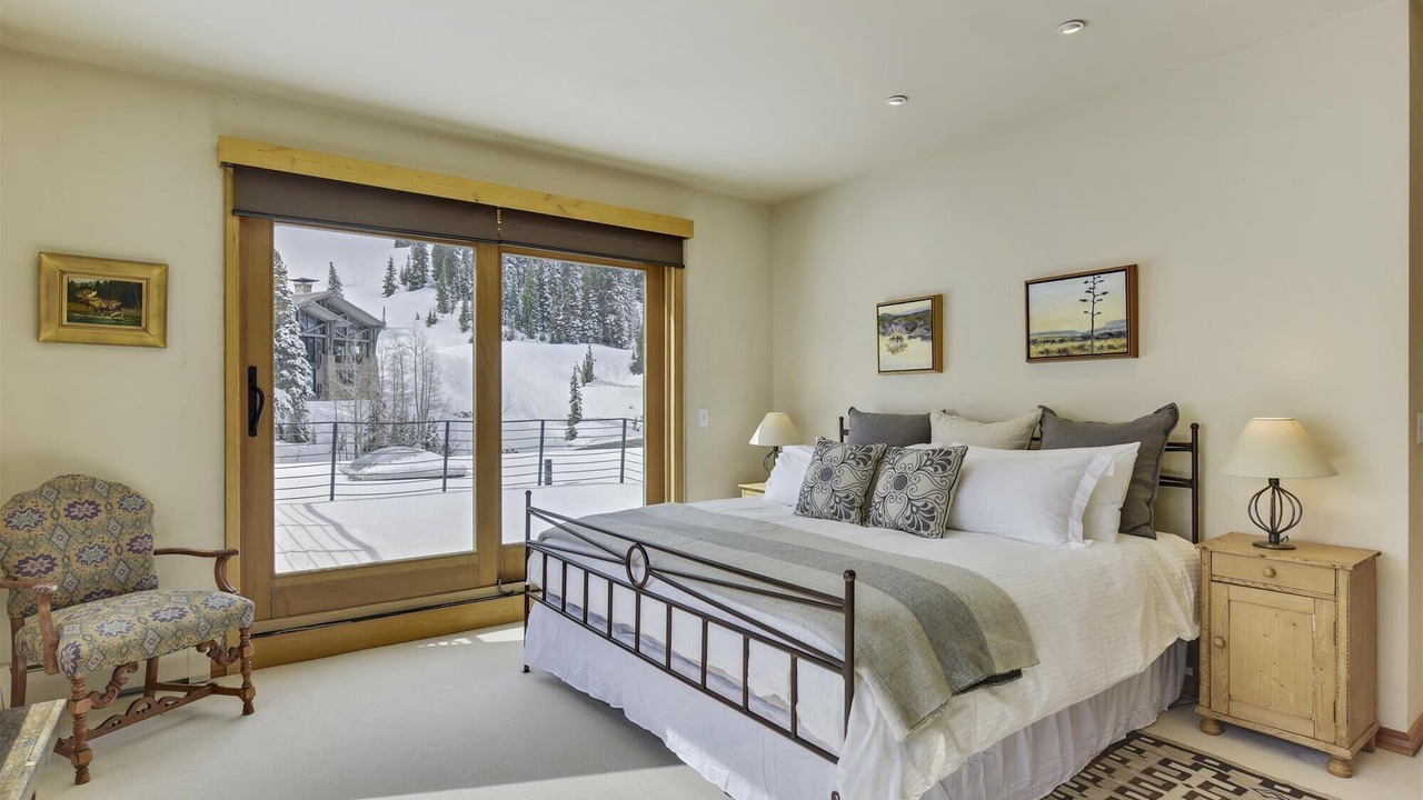 Photo of Bedroom in Salt Lake Mountain Resorts
