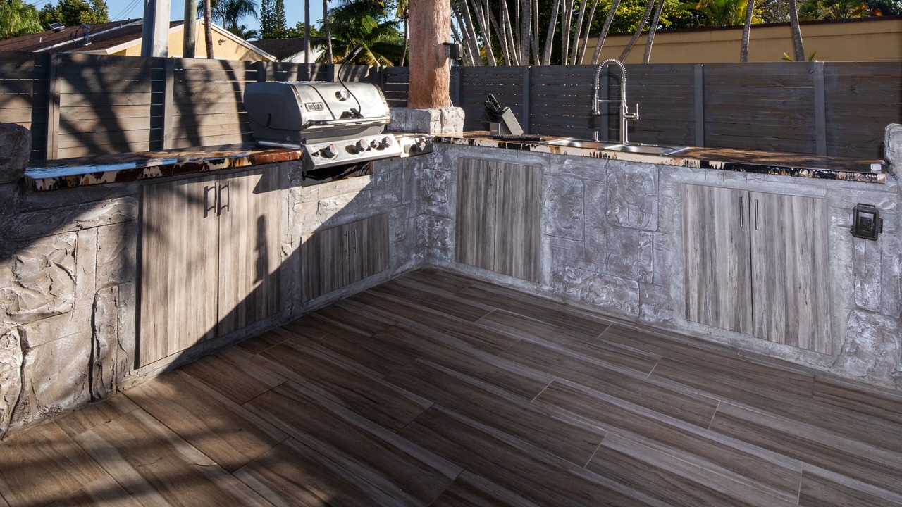 Photo of Patio Balcony in Downtown Hollywood