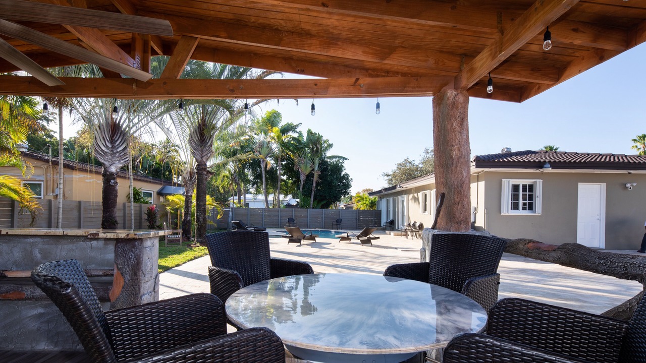 Photo of Outdoor in Downtown Hollywood