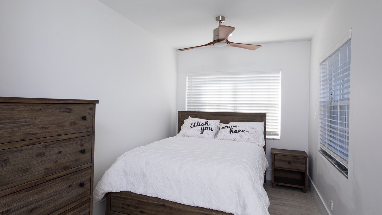 Photo of Bedroom in Downtown Hollywood
