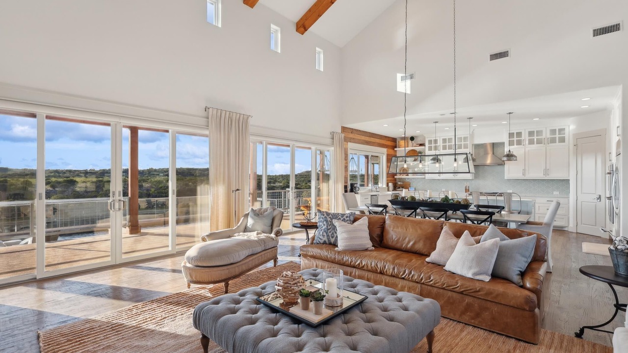 Photo of Livingroom in Palo Pinto County