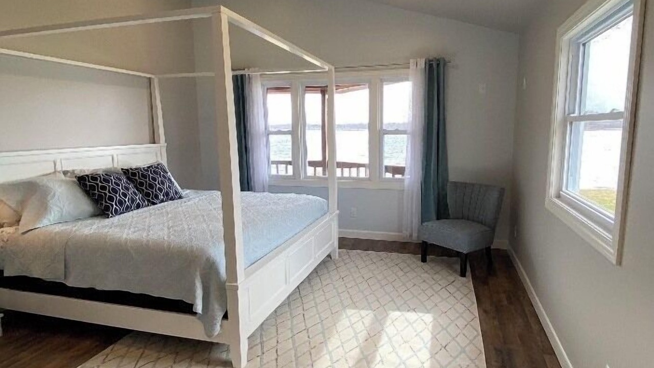 Photo of Bedroom in Coldwater
