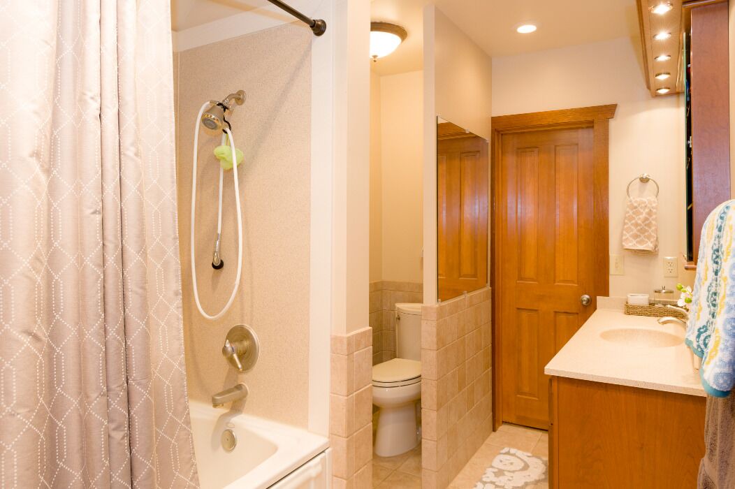 Photo of Bathroom in Morrison