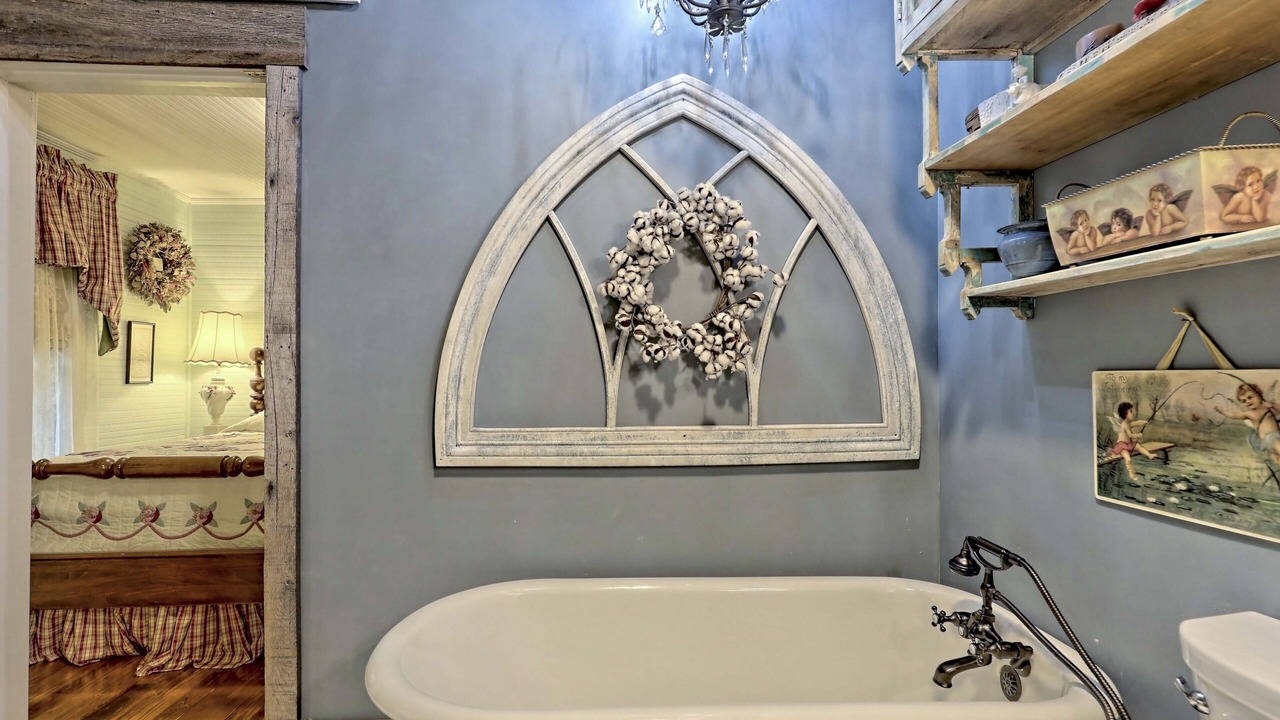 Photo of Bathroom in Clayton
