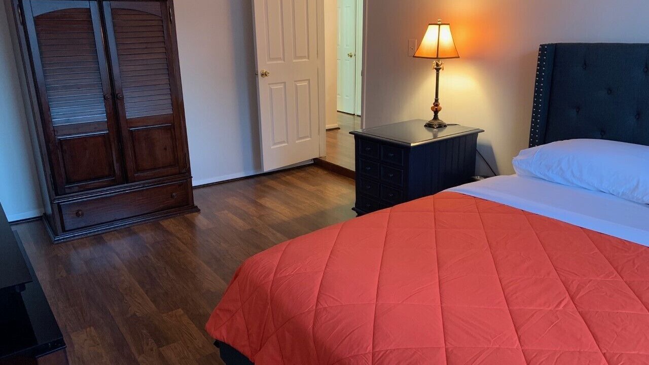 Photo of Bedroom in Norfolk - Virginia Beach