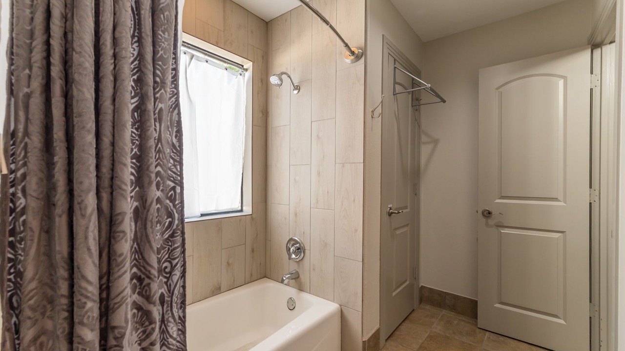 Photo of Bedroom in Paleface Park
