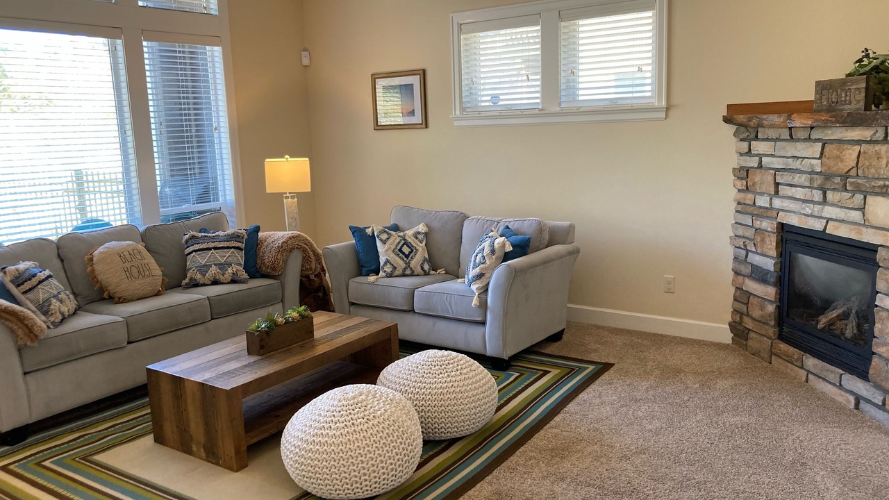 Photo of Livingroom in Kiwanda Shores