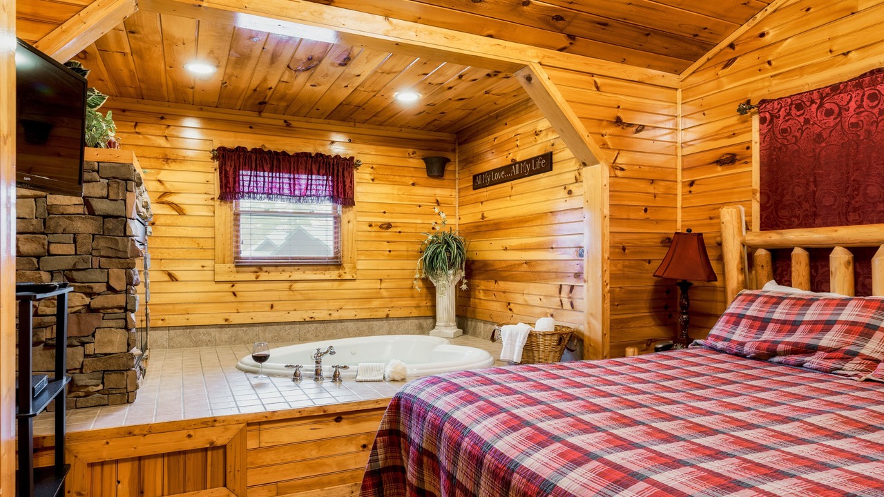 Photo of Bedroom in Hemlock Hills