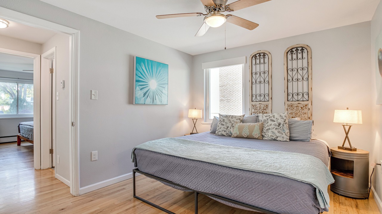 Photo of Bedroom in Edgewater
