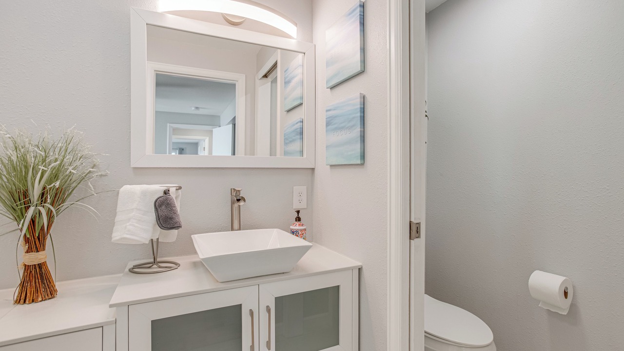 Photo of Bathroom in Edgewater