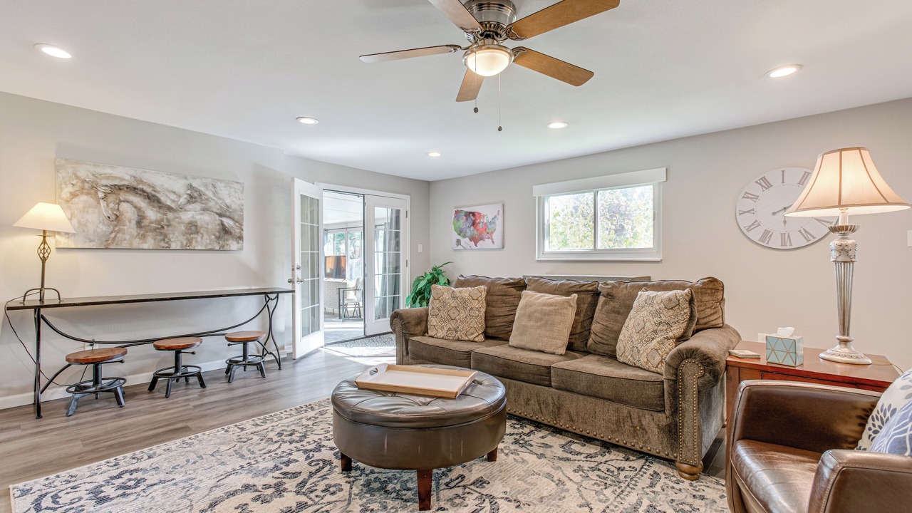 Photo of Bedroom in Edgewater