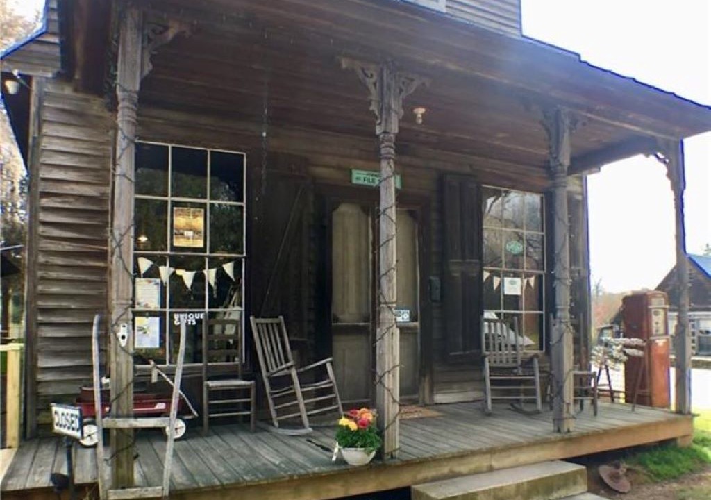 Photo of Outdoor in Southmont