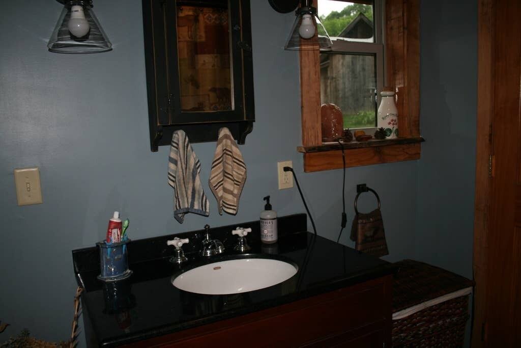 Photo of Bathroom in Mount Vision