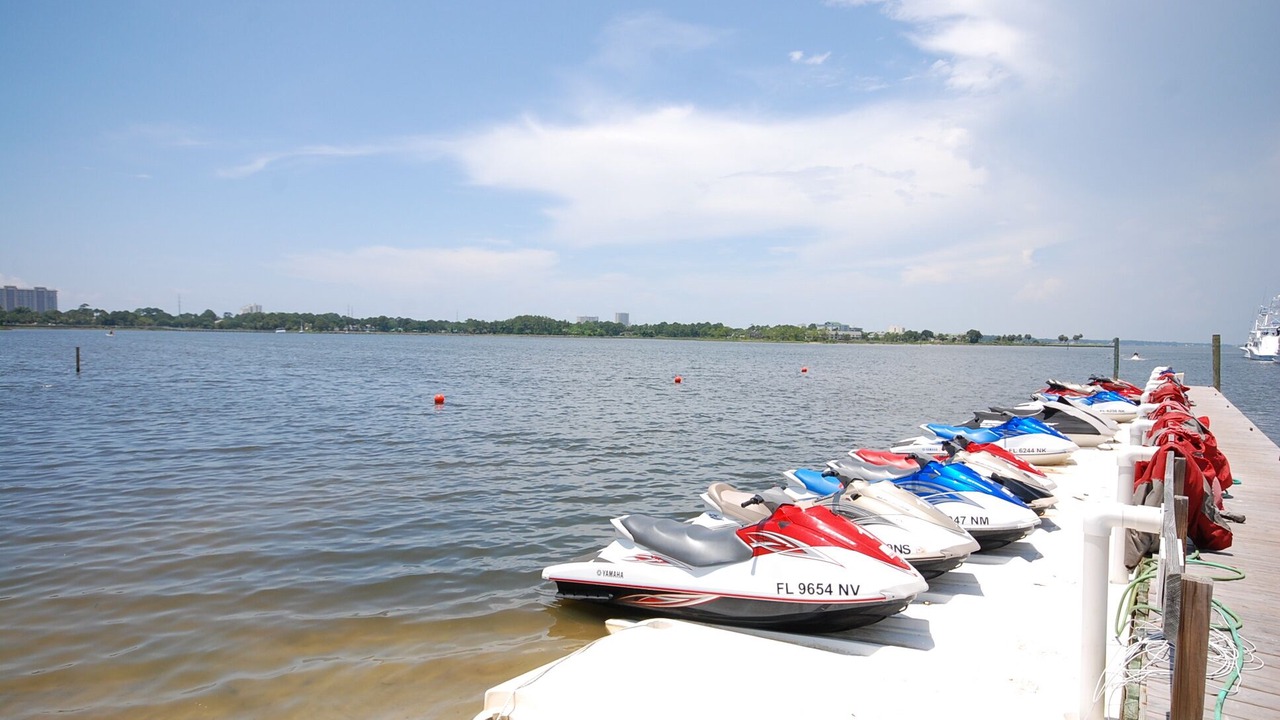 Photo of Others in Baytowne Wharf