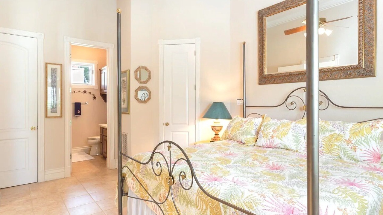 Photo of Bedroom in North San Antonio - SAT